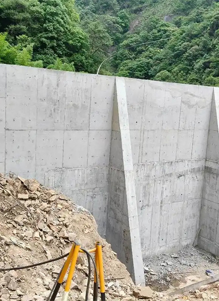 六安寿县重力式挡土墙